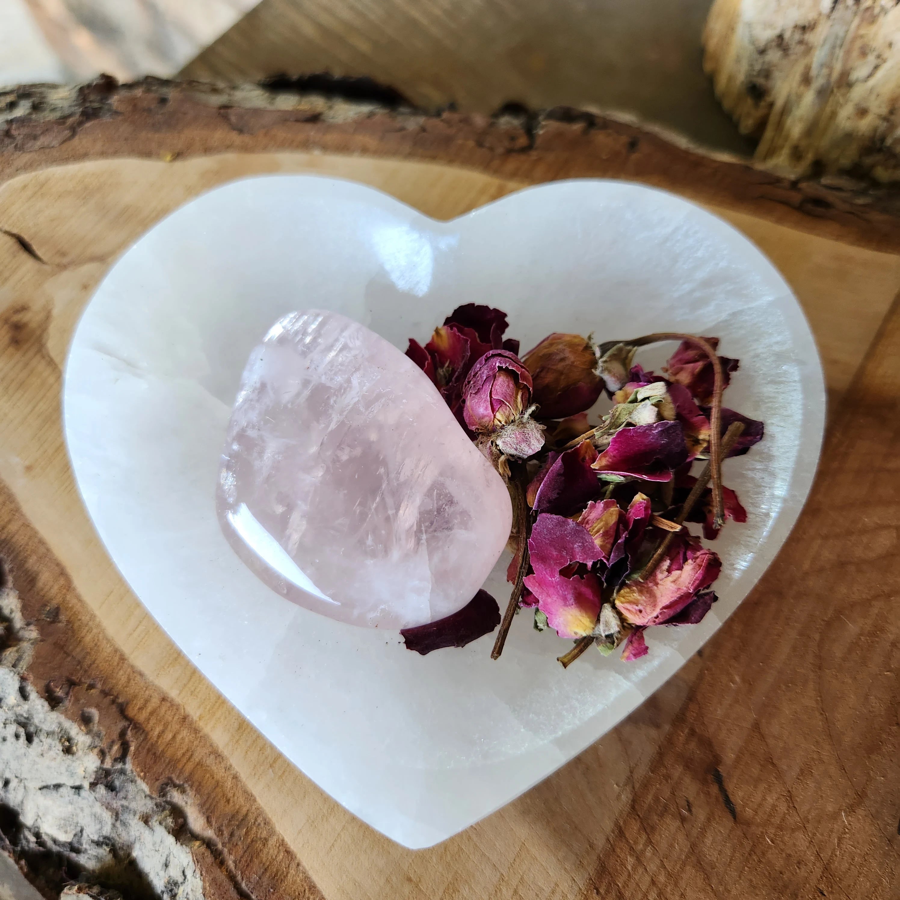 Psychic Sisters - Selenite Heart Dish