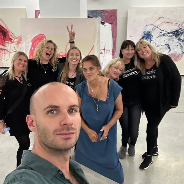 Tracey Emin, one of the UK’s most celebrated contemporary artists, visiting Psychic Sisters at Selfridges London. Known for her expressive and deeply personal artwork, Tracey Emin is a leading figure in modern British art.